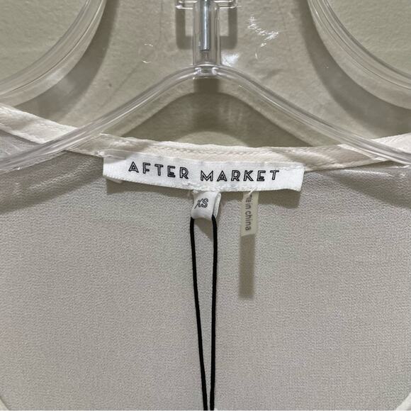 After Market Sheer Bell Sleeve Top Cream White Size XS - Picture 5 of 7